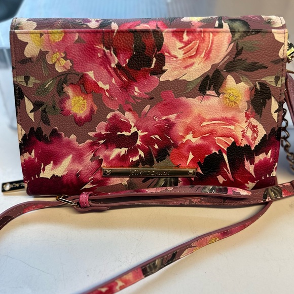 Betsey Johnson pink & purple floral crossbody wallet purse chain strap and bow - Picture 4 of 5